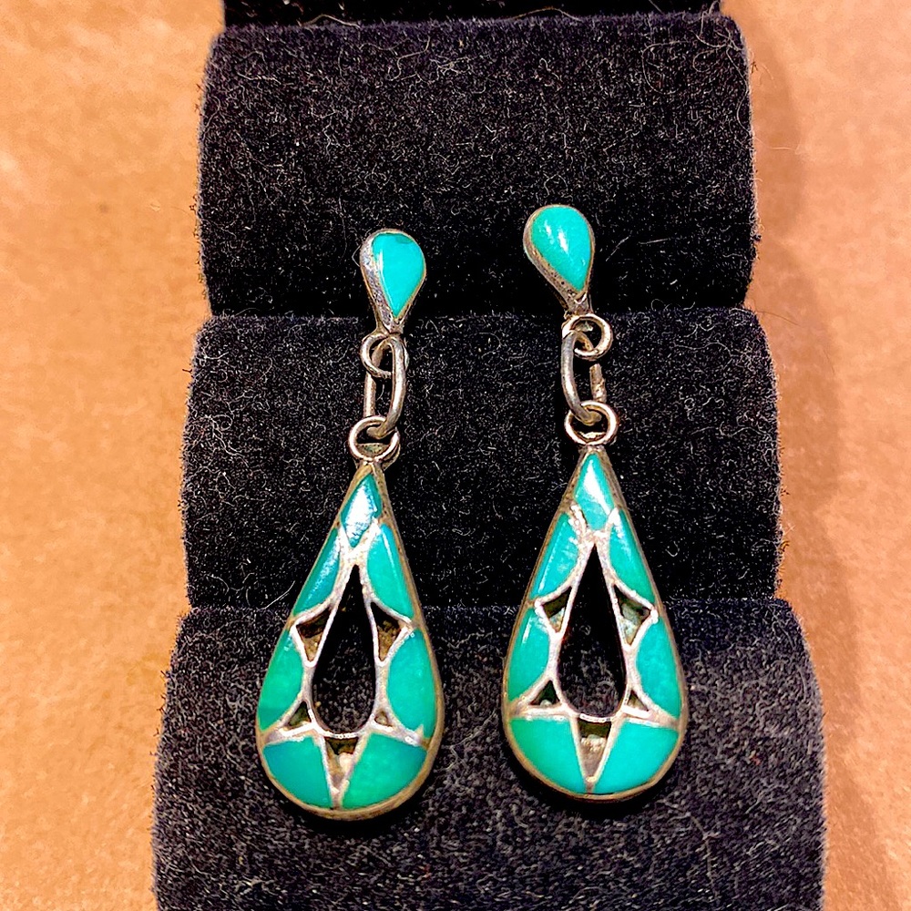 Beautiful Sterling Inlaid Turquoise Earrings